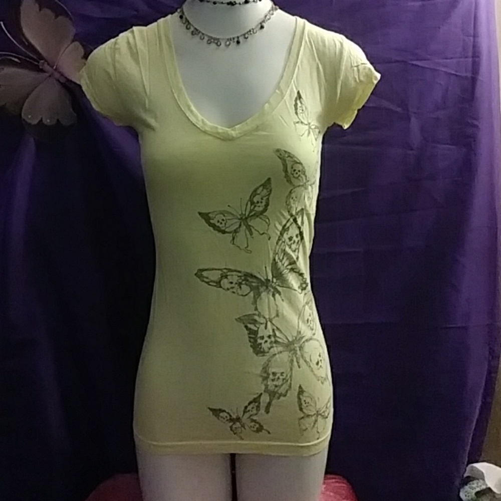 V Neck T-Shirt  2/10$